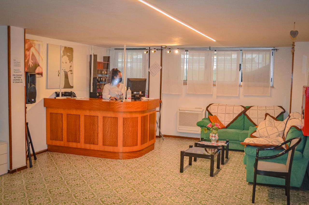 Hotel Stradiot Rimini Kültér fotó